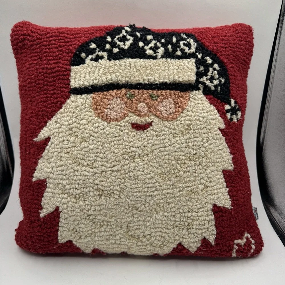 Chandler 4 Corners Hand Hooked 100% Wool Pillow Santa Christmas Laura Megroz